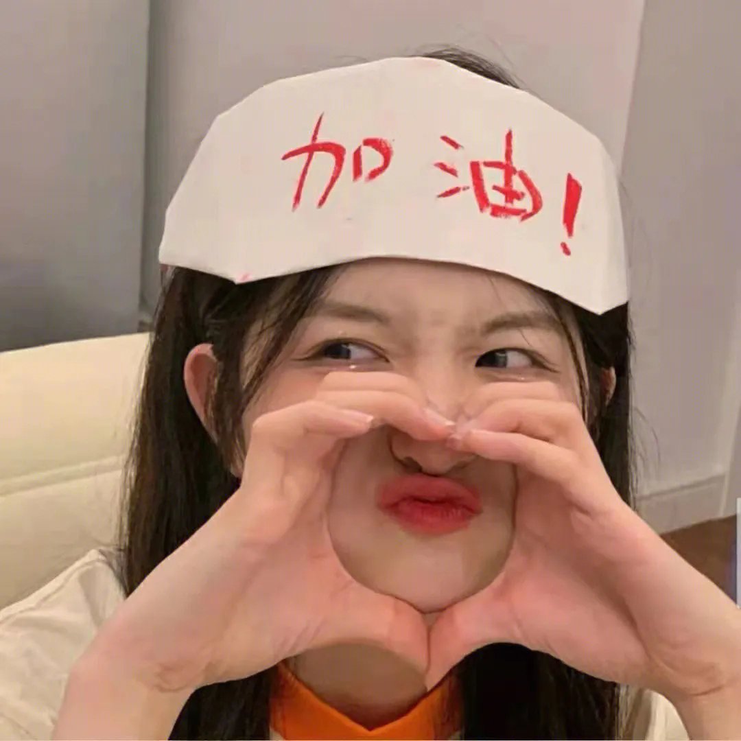 照片里的伴娘