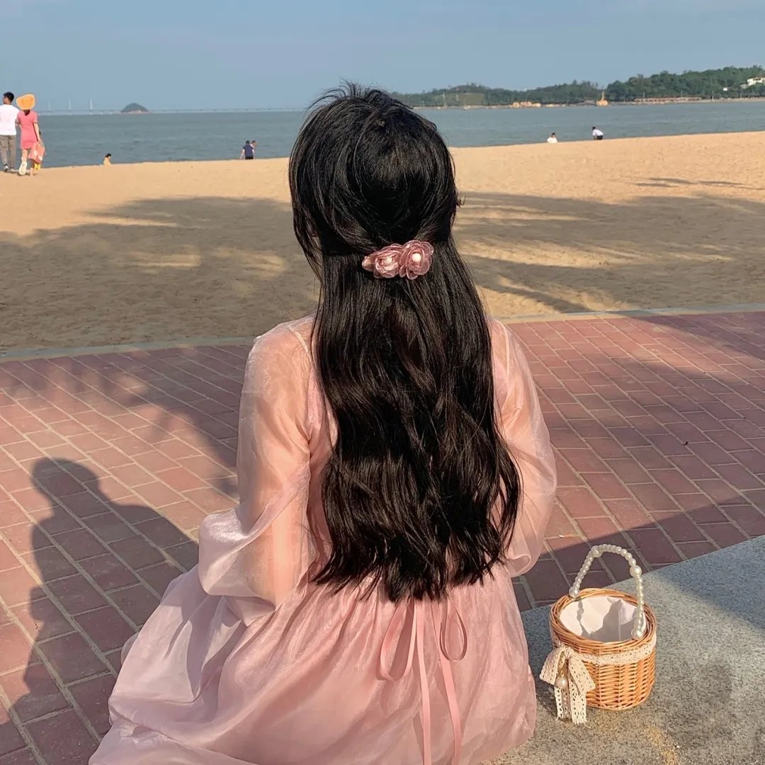 提剑映桃花